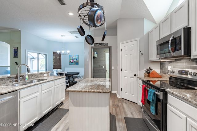 432 BELL BRANCH Lane, St. Johns, FL 32259