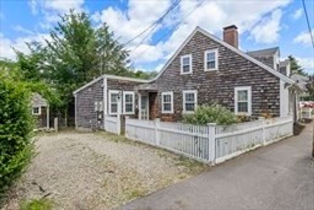 191-193 South St 2, Hingham, MA 02043
