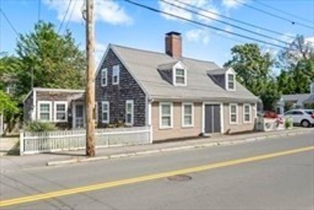 191-193 South St 2, Hingham, MA 02043