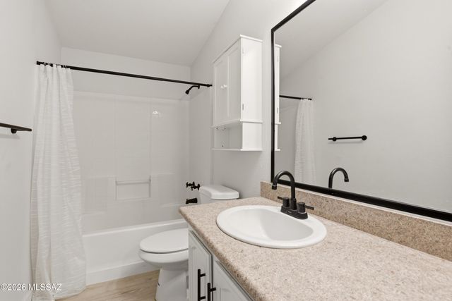 13642 E Greystokes Drive, Vail, AZ 85641