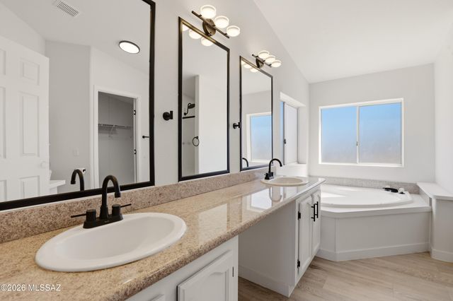 13642 E Greystokes Drive, Vail, AZ 85641