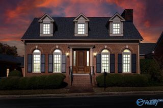 14 Bradbury Place SE, Huntsville, AL 35801