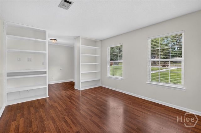 901 Queens Court, Hinesville, GA 31313