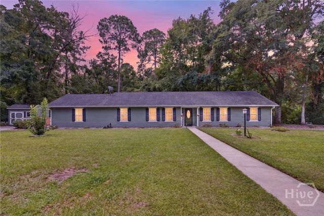 901 Queens Court, Hinesville, GA 31313