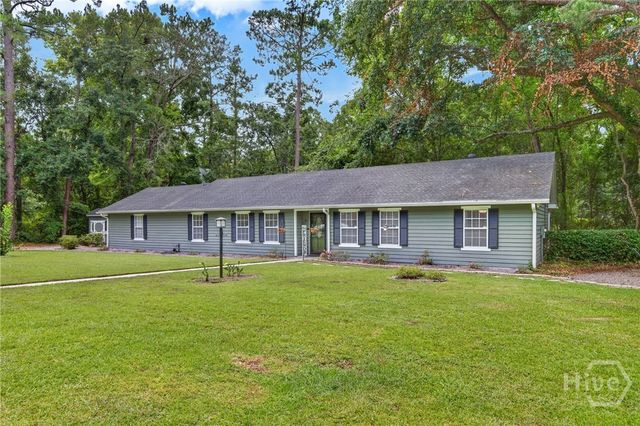 901 Queens Court, Hinesville, GA 31313
