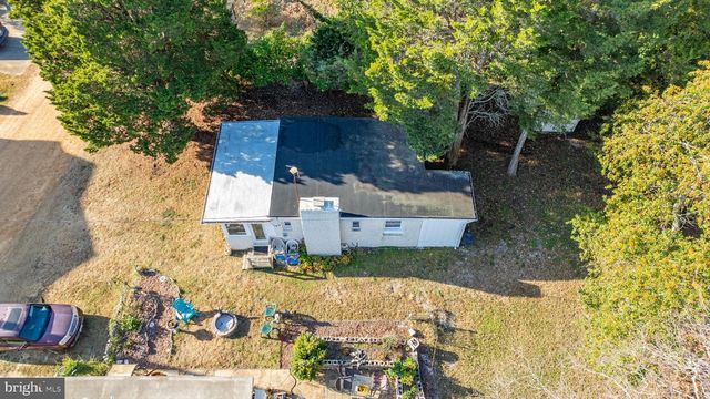 3096 CALVERT BLVD, Lusby, MD 20657