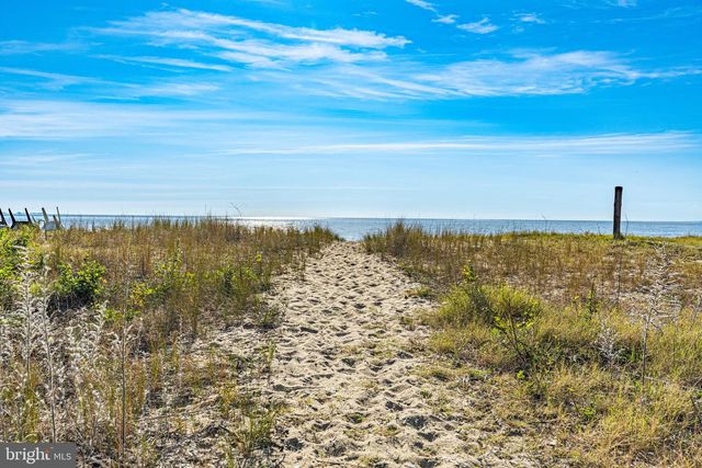 3096 CALVERT BLVD, Lusby, MD 20657