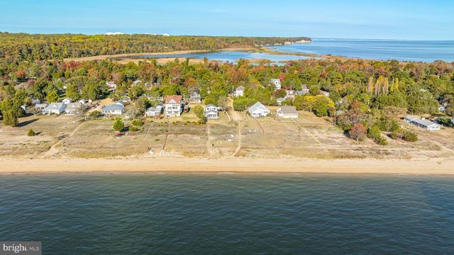 3096 CALVERT BLVD, Lusby, MD 20657