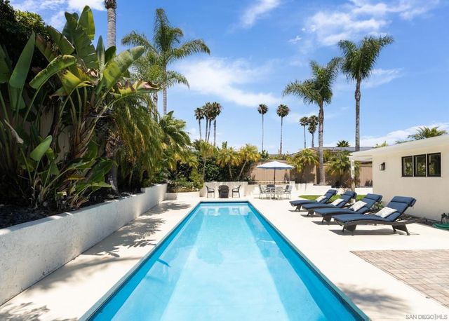 5918 Germaine Ln, La Jolla, CA 92037