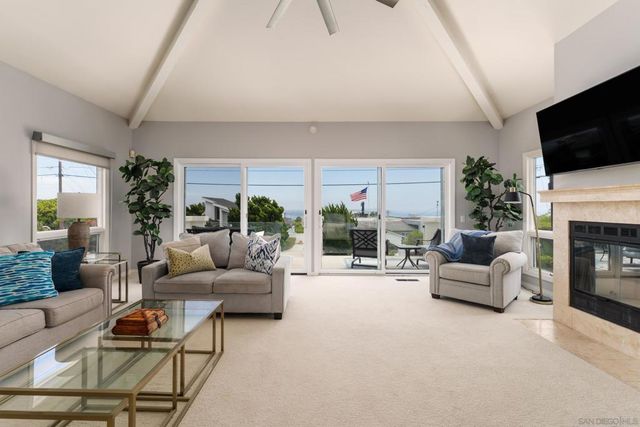 5918 Germaine Ln, La Jolla, CA 92037