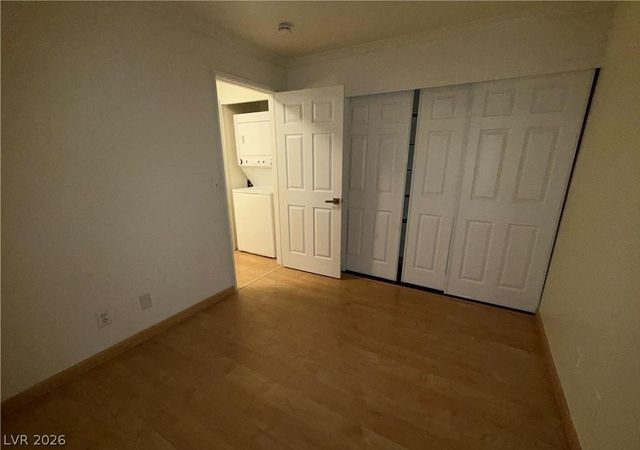 460 Elm Drive 204, Las Vegas, NV 89169