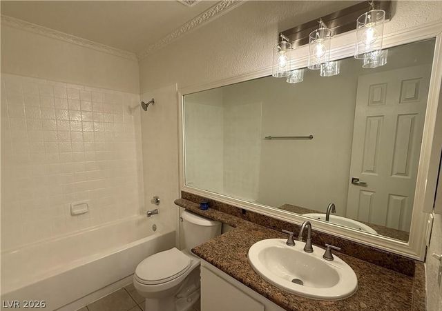 460 Elm Drive 204, Las Vegas, NV 89169