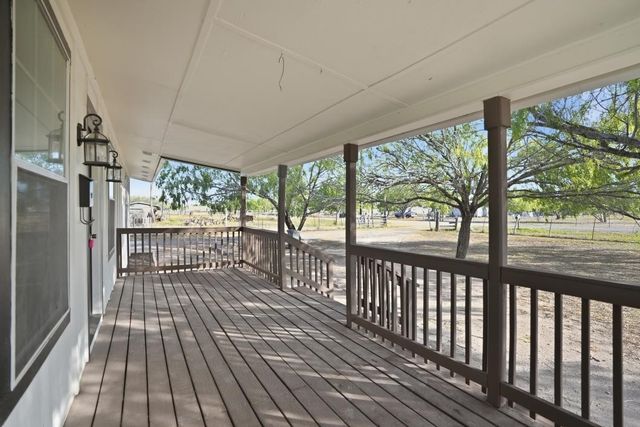 262 CR 3522 Cr, Orange Grove, TX 78372