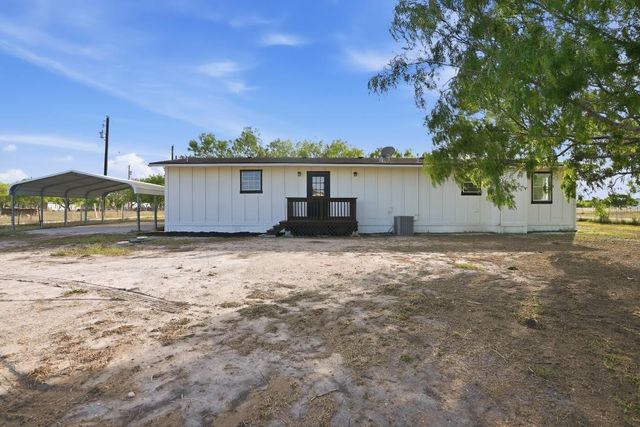 262 CR 3522 Cr, Orange Grove, TX 78372