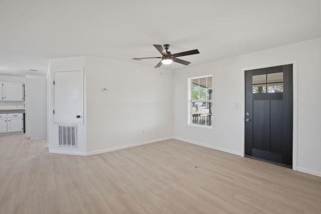 262 CR 3522 Cr, Orange Grove, TX 78372