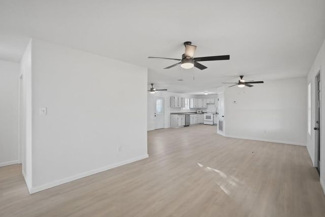 262 CR 3522 Cr, Orange Grove, TX 78372
