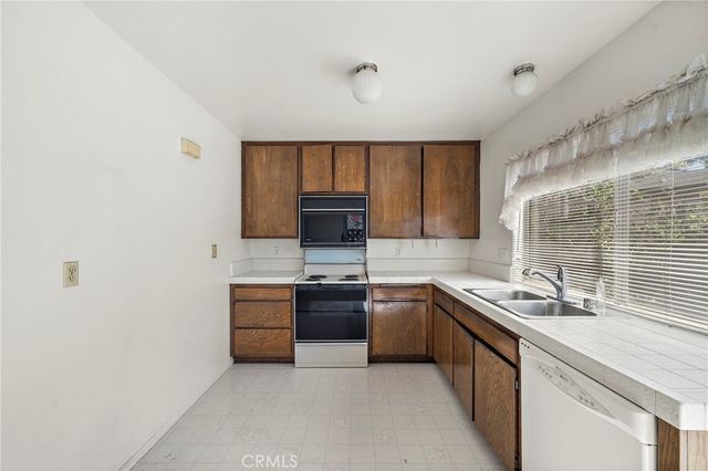 4862 Redbluff Circle, Irvine, CA 92604