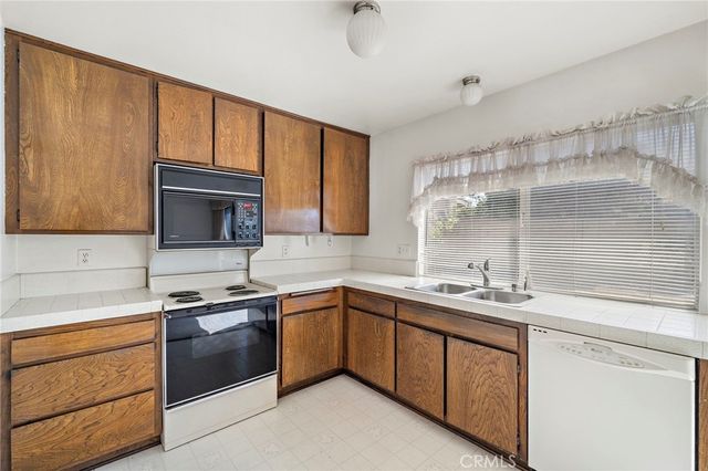4862 Redbluff Circle, Irvine, CA 92604