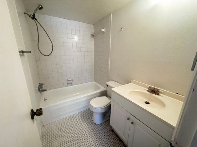 5917 VILLAGE CIRCLE 5917, Orlando, FL 32822