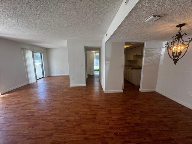 5917 VILLAGE CIRCLE 5917, Orlando, FL 32822