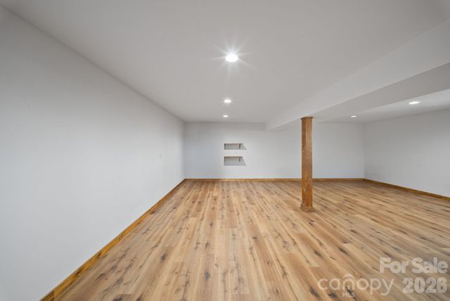 345 Kingswood Drive, Hendersonville, NC 28792