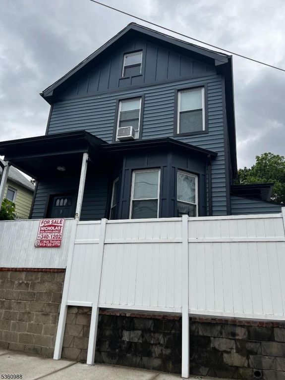 41 N 11Th St, Paterson City, NJ 07522