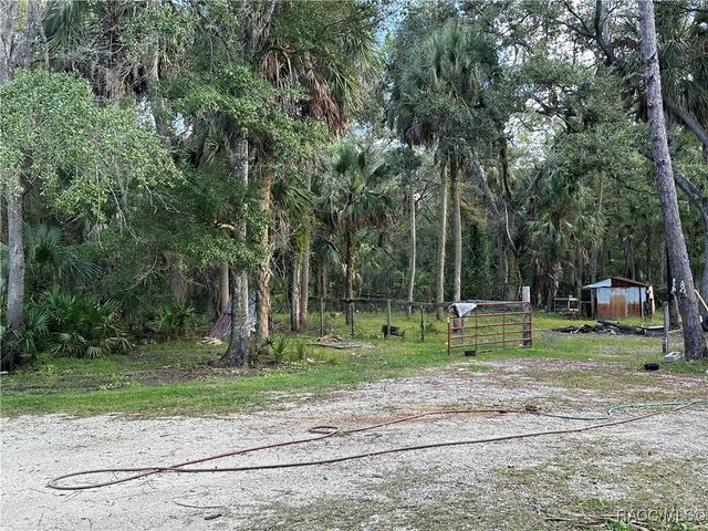 237 N Candle Point, Crystal River, FL 34429