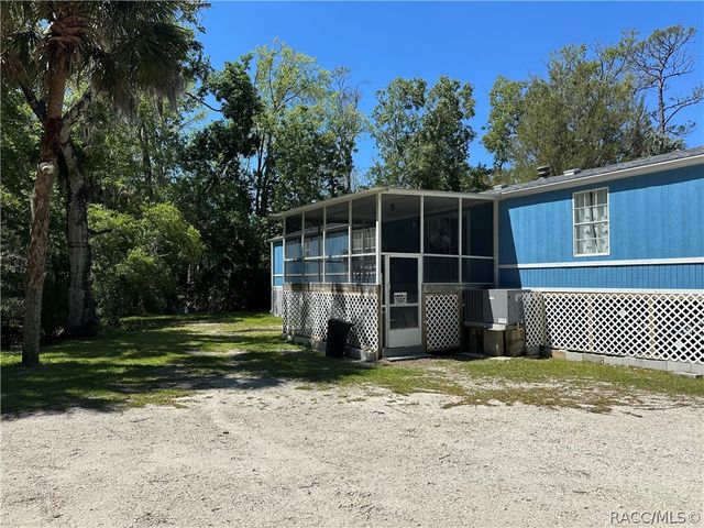 237 N Candle Point, Crystal River, FL 34429