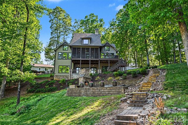 142 Lakeview Shores Loop, Mooresville, NC 28117