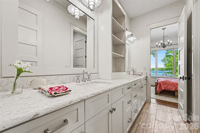 142 Lakeview Shores Loop, Mooresville, NC 28117