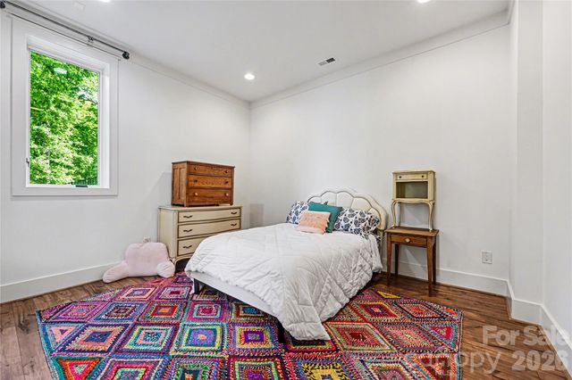 142 Lakeview Shores Loop, Mooresville, NC 28117