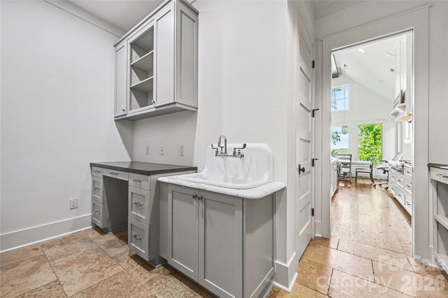 142 Lakeview Shores Loop, Mooresville, NC 28117