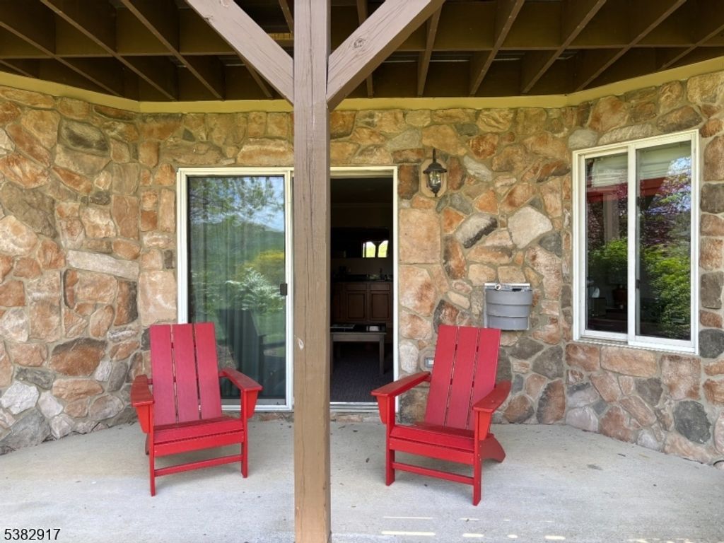 2 Chamonix Dr unit 107 107, Vernon Twp., NJ 07462