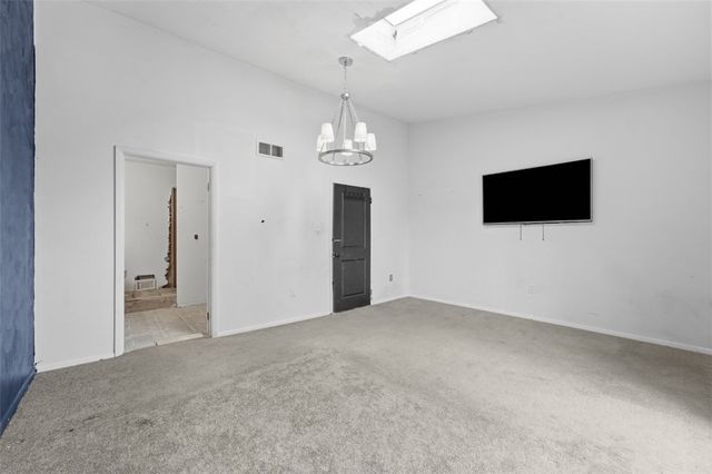 413 Agatha St, Pitcairn, PA 15140