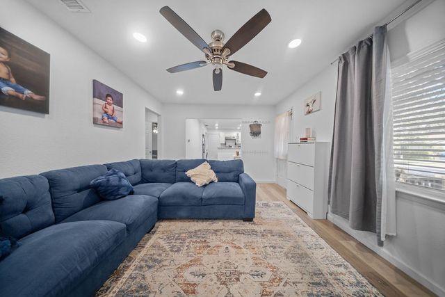 1116 Edgefield Drive, Garland, TX 75040