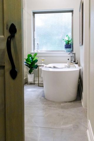 450 Neptunes Cove, Montgomery, TX 77316