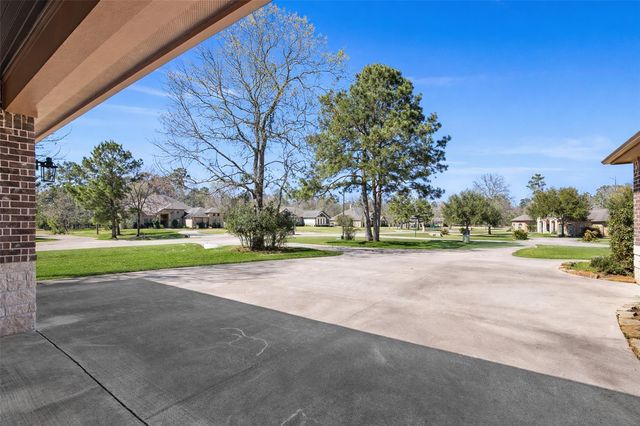 450 Neptunes Cove, Montgomery, TX 77316