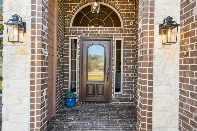 450 Neptunes Cove, Montgomery, TX 77316