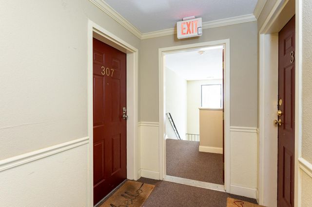 2 Roedean Dr Apt 307, Nashua, NH 03063