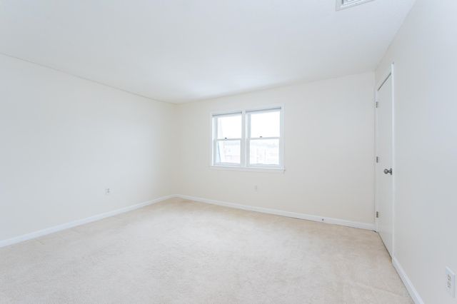 2 Roedean Dr Apt 307, Nashua, NH 03063