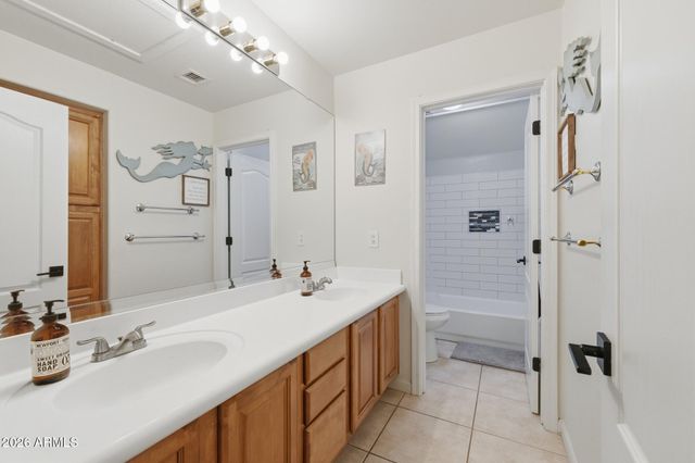 1811 W WISTERIA Drive, Chandler, AZ 85248