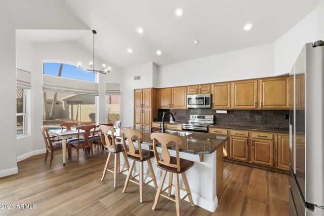 1811 W WISTERIA Drive, Chandler, AZ 85248