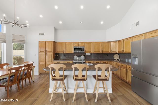 1811 W WISTERIA Drive, Chandler, AZ 85248