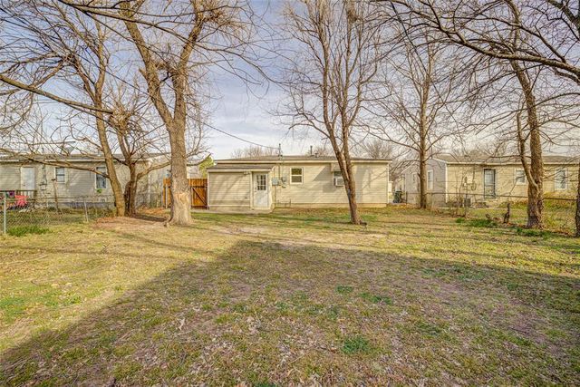 1226 Iowa Street, Norman, OK 73069