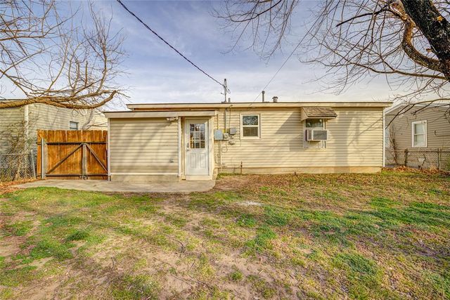 1226 Iowa Street, Norman, OK 73069