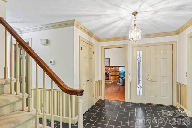 104 Finley Street, Hendersonville, NC 28739