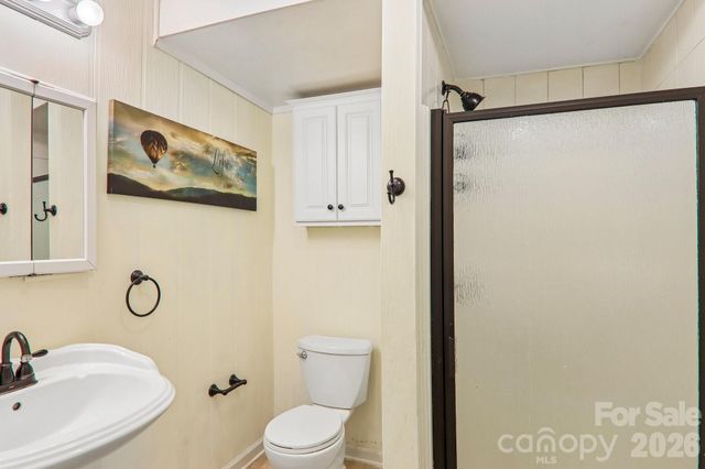 104 Finley Street, Hendersonville, NC 28739
