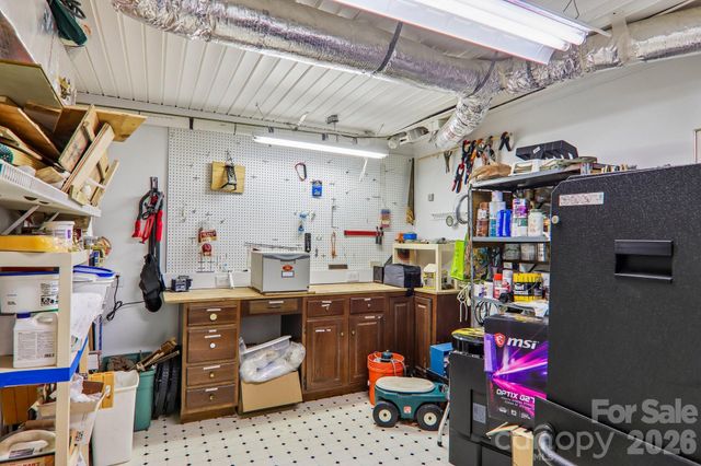 104 Finley Street, Hendersonville, NC 28739