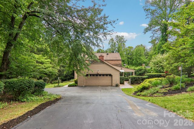 104 Finley Street, Hendersonville, NC 28739