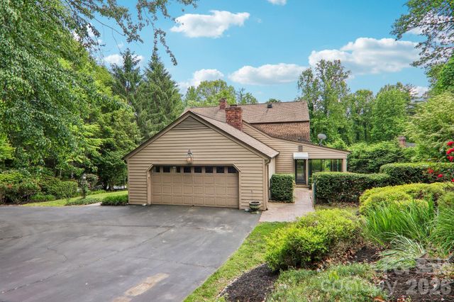 104 Finley Street, Hendersonville, NC 28739